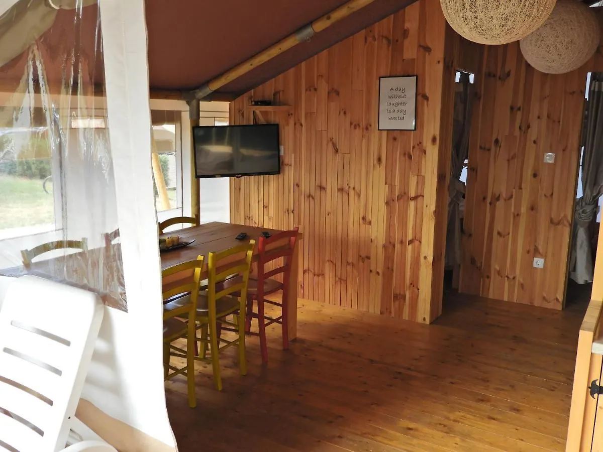 Drago Tours Lodge Tent Holiday Deluxe With Air Con, Lanterna Poreč Aldeamento Turístico